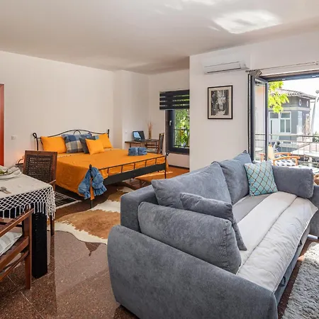 Gorgeous In With Wifi Apartment