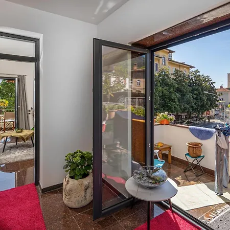 Apartment Gorgeous In With Wifi